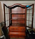 Vitrinekast 2 delig., Huis en Inrichting, Kasten | Vitrinekasten, Ophalen, Zo goed als nieuw, Antiek
