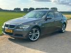 BMW 320i High Executive 2006, Auto's, Achterwielaandrijving, 4 cilinders, 150 pk, Bruin