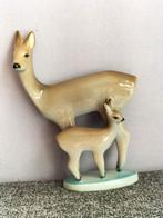 Hert met Bambi Zsolnay Pecs Hongarije 16 x 13 x 4,5 cm, Ophalen of Verzenden