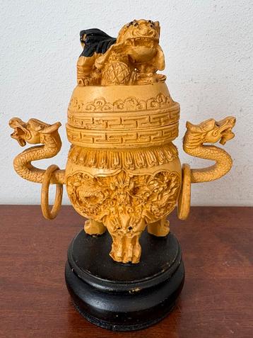 Beeld potje met draken china beschikbaar voor biedingen