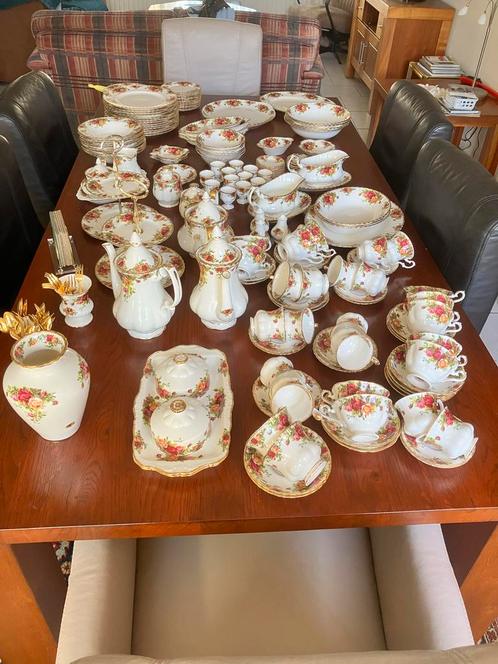 Royal Albert Old Country Roses Servies Compleet Set, Antiek en Kunst, Antiek | Servies compleet, Ophalen