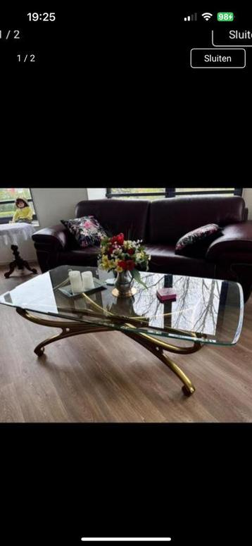 Klasieke salontafel beschikbaar voor biedingen