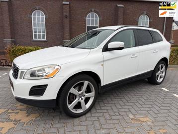 Volvo XC60 2.0T Kinetic AUTOMAAT 2011 NL AUTO APK RIJKLAAR ! beschikbaar voor biedingen