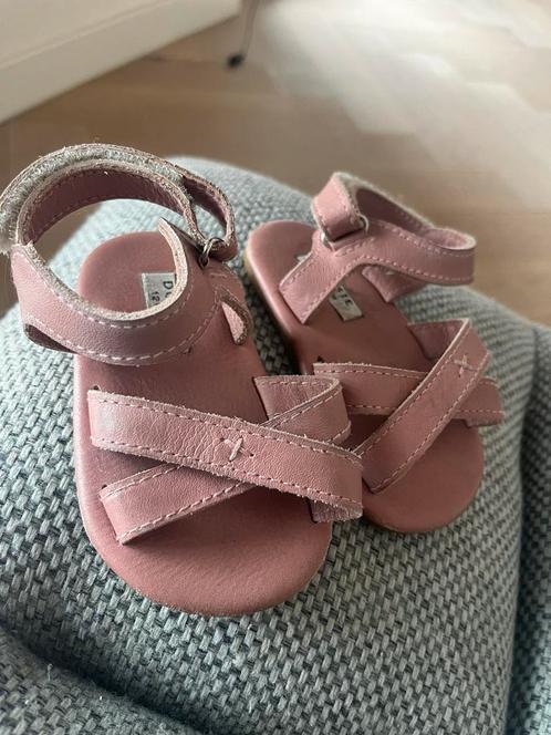 Donsje sandelen - 12/18 maanden - nieuwstaat, Kinderen en Baby's, Babykleding | Schoentjes en Sokjes, Zo goed als nieuw, Jongetje of Meisje