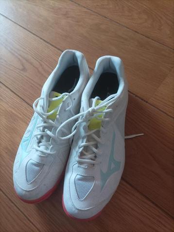 Hockey schoenen beschikbaar voor biedingen