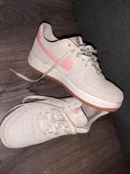 Nike Air Force 1 maat 40 - Beige/Roze, Beige, Nike, Ophalen of Verzenden, Sneakers of Gympen