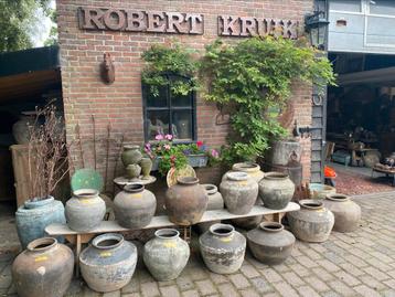 Oude kruiken. Groot en klein! beschikbaar voor biedingen