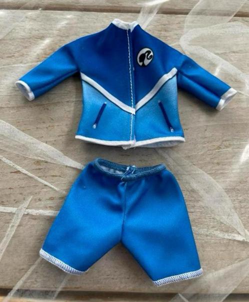 Barbie sport setje, Verzamelen, Poppen, Gebruikt, Kleertjes, Ophalen of Verzenden