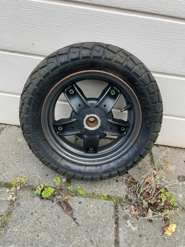 Piaggio zip sp 2000 h2o tweedelige motorvelg, Fietsen en Brommers, Brommeronderdelen | Algemeen, Zo goed als nieuw, Overige typen