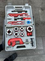 Pijpendraadsnij gereedschapskoffer., Ophalen, Zo goed als nieuw