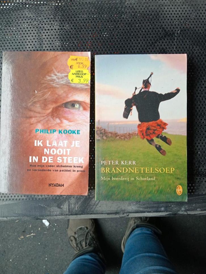2 Boeken (60), Boeken, Romans, Zo goed als nieuw, Nederland, Ophalen of Verzenden