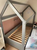 Huisjes bed (2 stuks), Kinderen en Baby's, Kinderkamer | Bedden, Ophalen of Verzenden, Zo goed als nieuw, 180 cm of meer