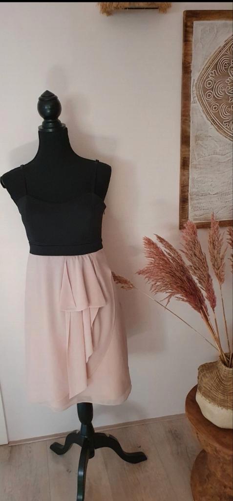 Steps cocktailjurk zwart/roze maat 38, Kleding | Dames, Jurken, Zo goed als nieuw, Maat 38/40 (M), Zwart, Boven de knie, Ophalen of Verzenden