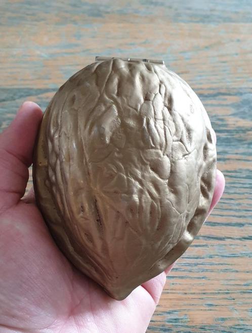 Walnoten kraker in de vorm van een walnoot., Antiek en Kunst, Curiosa en Brocante, Ophalen of Verzenden