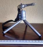 Vintage Cosmo Mini/Tafelstatief jaren 80 – 90, Ophalen of Verzenden, Gebruikt, Minder dan 150 cm, Driepoot