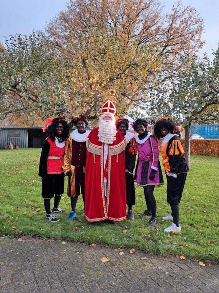 Pietenbezoek, Diversen, Sinterklaas, Nieuw, Ophalen