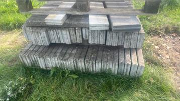 Betonbanden 5x15x100cm grijs beschikbaar voor biedingen