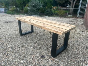 Eettafel Oude Grenen Planken beschikbaar voor biedingen