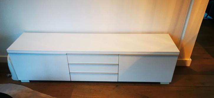 Tv kast Ikea Besta Burs 180x41 en 49 hoog wit, Huis en Inrichting, Kasten | Televisiemeubels, Gebruikt, Ophalen