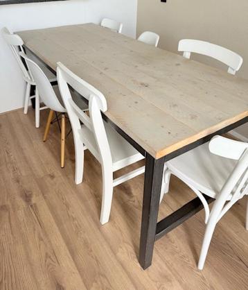 Steigerhouten eettafel 2m  beschikbaar voor biedingen