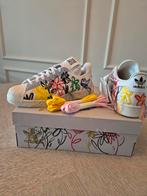 adidas Sean Wotherspoon Superearth off white size 7, Kleding | Heren, Schoenen, Ophalen of Verzenden, Nieuw