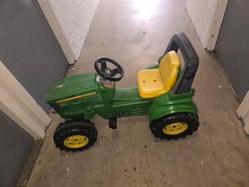 Tractor met aanhanger - Buitenspeelgoed beschikbaar voor biedingen