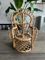 Rotan poppenstoel Bali stijl - nette staat, Bruin, Riet of Rotan, Ophalen of Verzenden, Zo goed als nieuw