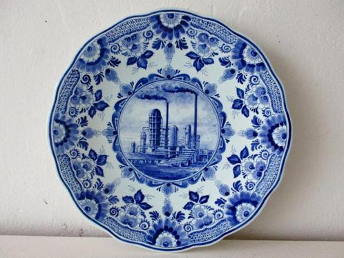 Wand bord schaal Caltex Rotterdam Pernis delfts blauw, Antiek en Kunst, Antiek | Wandborden en Tegels, Ophalen of Verzenden