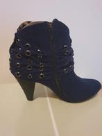 Blauwe enkel laarsjes met hak maat 38, Kleding | Dames, Blauw, Nieuw, Ophalen of Verzenden, La Strada