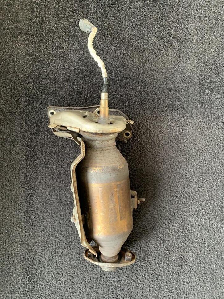 katalysator / uitlaatspruitstuk aygo , C1 ,107 2005 tot 2014, Auto-onderdelen, Uitlaatsystemen, Citroën, Peugeot, Toyota, Gebruikt