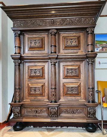 Kussenkast Historische Kopie beschikbaar voor biedingen