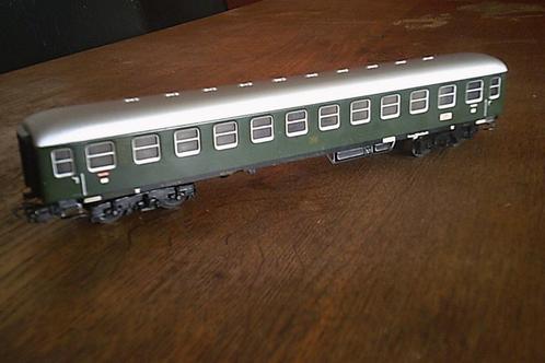 Marklin HO Personenrijtuig 2e klasse groen nr. 4022, Hobby en Vrije tijd, Modeltreinen | H0, Gebruikt, Wagon, Wisselstroom, Märklin