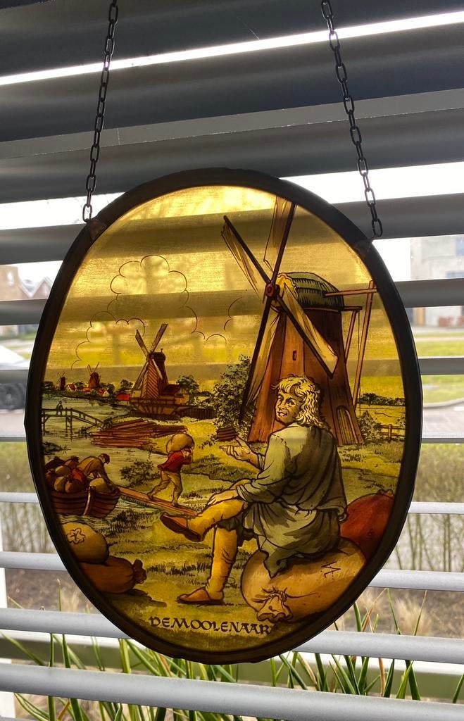Glas in lood raamhanger Molenaar: 21cm -27cm, Antiek en Kunst, Antiek | Glas en Kristal, Ophalen of Verzenden