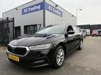 Skoda Octavia Combi 1.0 e-TSI Business Edition Automaat Carp, Auto's, Skoda, Stof, Gebruikt, Zwart, 19 km/l