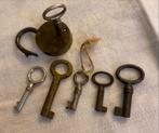 Oude Sleutels met Hangslot, Ophalen of Verzenden
