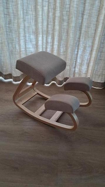 Ergonomische stoel van 'BY JRM' beschikbaar voor biedingen