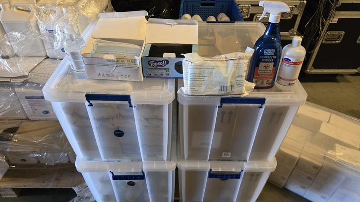 Partij Div. Disinfectie, mondkapjes & Wiping waper, Diversen, Verpleegmiddelen, Zo goed als nieuw, Ophalen