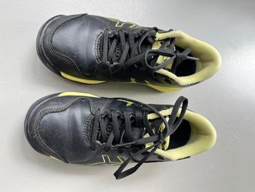 Hockeyschoenen beschikbaar voor biedingen