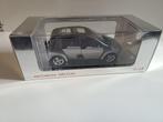 smart forfour Exclusive Edition Model zeer zeldzaam 1:18, Hobby en Vrije tijd, Modelauto's | 1:18, Ophalen of Verzenden, Zo goed als nieuw