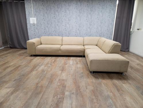 Mooi Groot Beige Hoekbank, Huis en Inrichting, Banken | Bankstellen, Gebruikt, Hoekbank, Overige maten, 300 cm of meer, 150 cm of meer