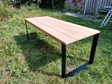 Steigerhout Eetkamer Tafel beschikbaar voor biedingen