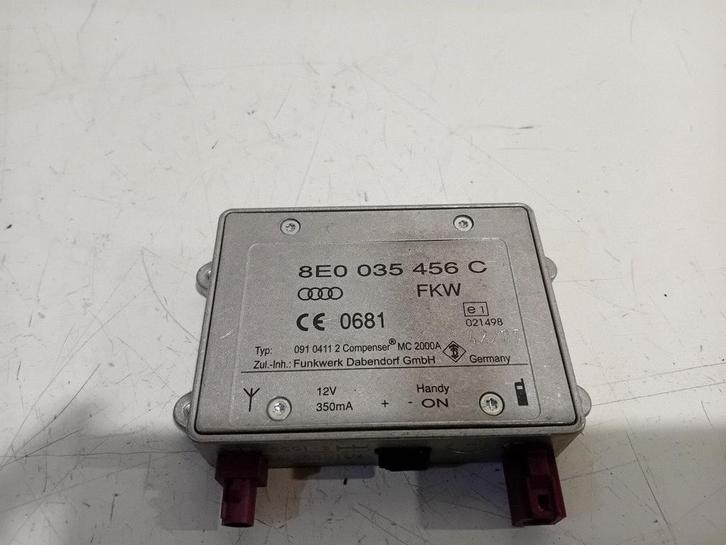 Antenne versterker Audi A5, Auto diversen, Autoradio's, Ophalen of Verzenden