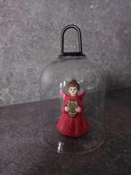 Engeltje met harp in glazen stolp, Ophalen