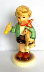 Hummel - Goebel jongen - 239/c, Ophalen of Verzenden, Zo goed als nieuw, Hummel