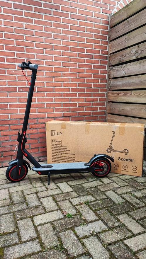 Electrische step. 30 kmh - app connect - verlichtig, Fietsen en Brommers, Steps, Zo goed als nieuw, Elektrische step (E-scooter)
