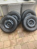 Stalen velgen met z.g.a.n. winterbanden,wieldeksels,slotbout, Ophalen of Verzenden