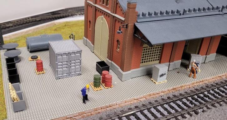 3D Geprinte H0 10 foot shipping container (09), Hobby en Vrije tijd, Modeltreinen | H0, Nieuw, Brug, Tunnel of Gebouw, Gelijkstroom of Wisselstroom
