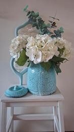 Fraaie aardewerk pot met deksel. Incl bloemen .raamhor, Ophalen of Verzenden