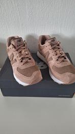 New Balance, Kleding | Dames, Schoenen, Ophalen of Verzenden, Zo goed als nieuw, Beige, Sneakers of Gympen