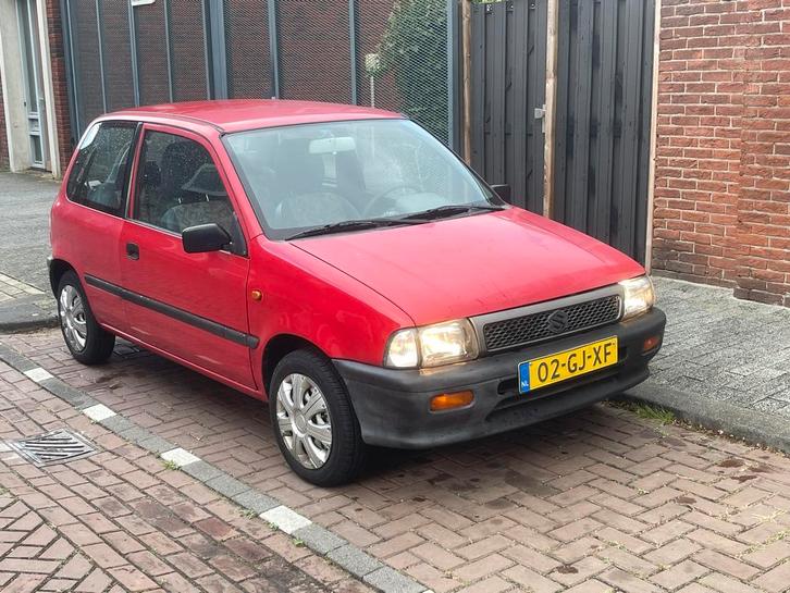 Suzuki Alto 1.0 GA 2000 Rood ZONDER APK, Auto's, Suzuki, Particulier, Alto, Trekhaak, Benzine, Hatchback, Handgeschakeld, Origineel Nederlands